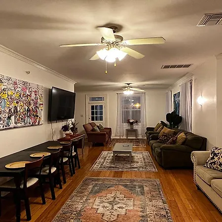 Apartment Spacious Napoleon Ave