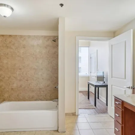 De Charme 5 Min Stroll To French Quarterbourbon St Apartment New Orleans