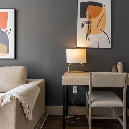 Landing Modern With Amazing Amenities * New Orleans