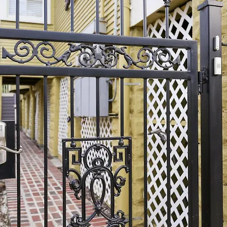 Treme 1br B- Near Hospital & Cbd
