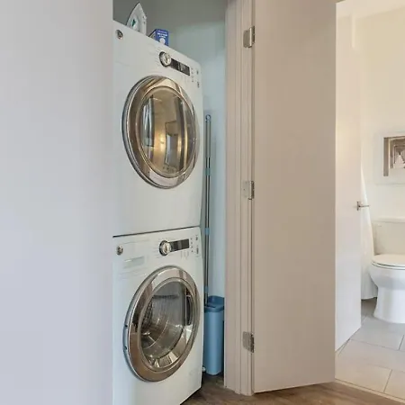 Landing Modern With Amazing Amenities Apartment New Orleans