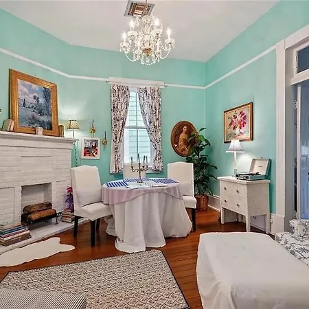3 Or4br 2a, Gorgeous, Fq, Streetcar, Courtyard Sleeps 8 * New Orleans
