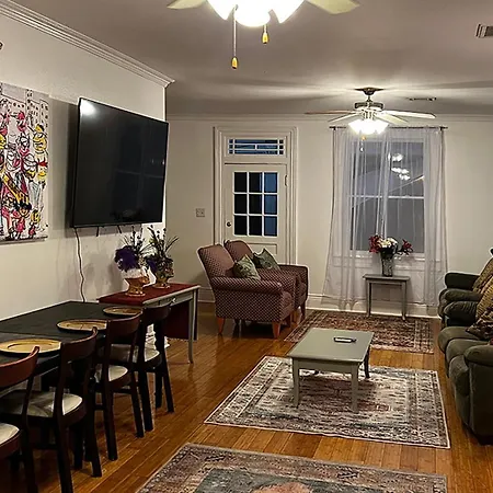 Spacious Napoleon Ave *