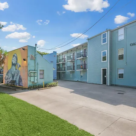 Cute 2bed 1bath, 7blocks From French Q, Steps To Jazz Venues, Free Gated Pk Include Apartment