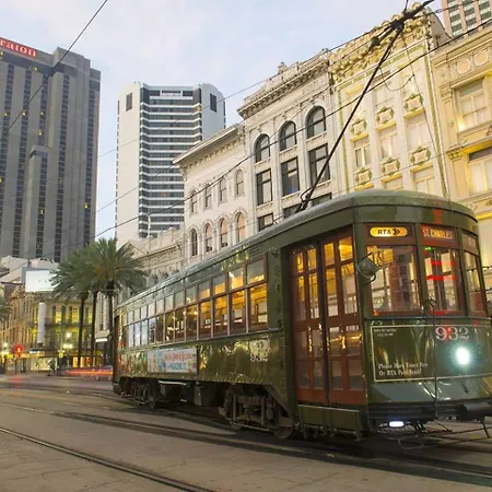 Bleu 5 Min Walk To Bourbon St Rooftop Pool Apartment New Orleans