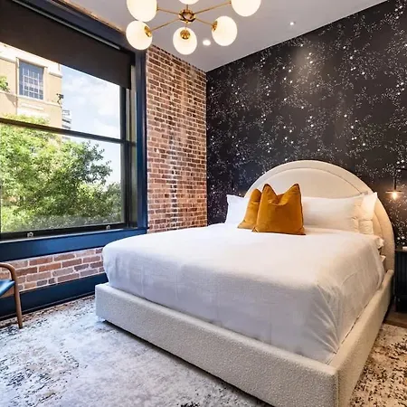 Downtown 4bd 4ba Sleeps 12 * New Orleans