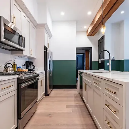 Prime Downtown 2bd Private Terrace * New Orleans