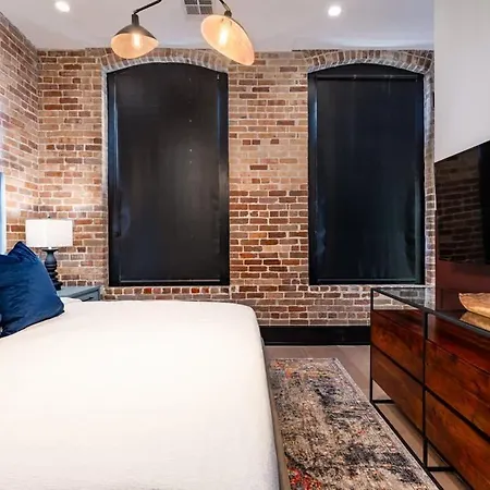 Prime Downtown 2bd Private Terrace Hotel New Orleans