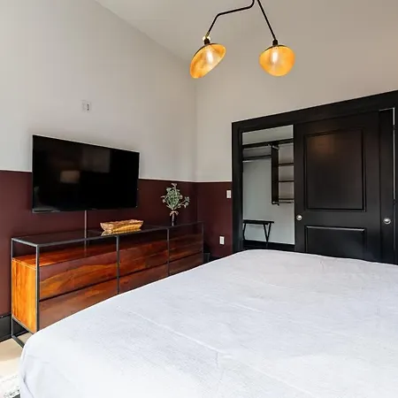 Prime Downtown 2bd Private Terrace *