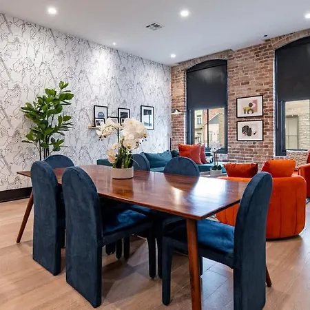 Prime Location Downtown Hotel *