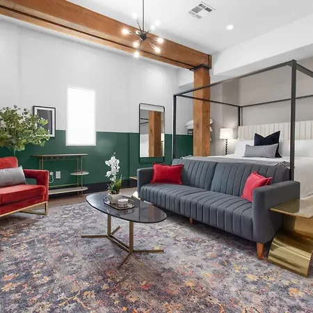 Hotel Historic Charm With Modern Luxuries Rooftop Pool *