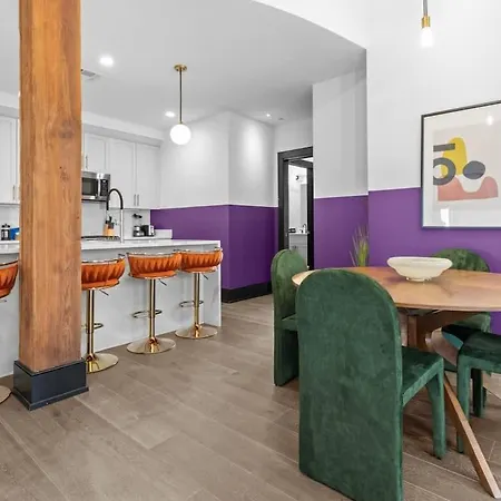 Rooftop Heated Pool Gym Gameroom Downtown *