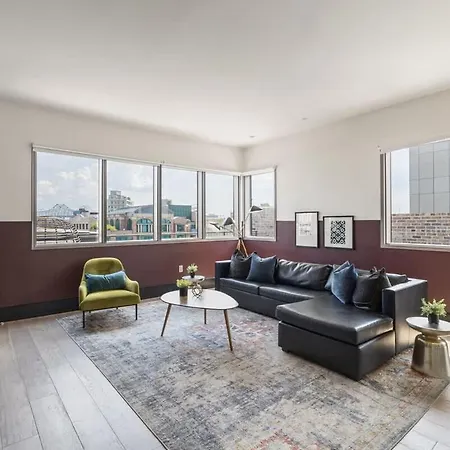Downtown Corner Penthouse W Private Terrace Hotel New Orleans