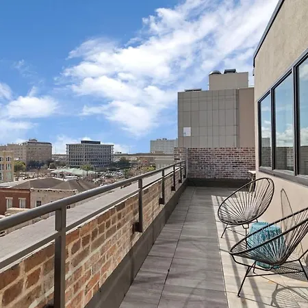 Hotel Downtown Corner Penthouse W Private Terrace *
