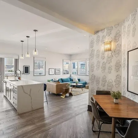 Corner Penthouse W Private Balcony *