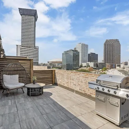 Corner Penthouse W Private Balcony New Orleans