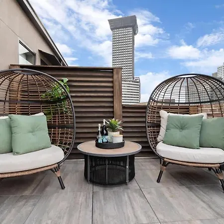Corner Penthouse W Private Balcony * New Orleans