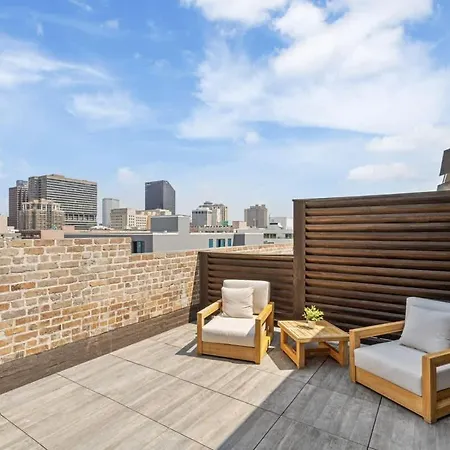 Lux Rooftop Pool Workspace Games Hotel *
