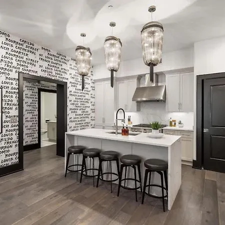 Downtown 3br Penthouse With Private Terrace Hotel