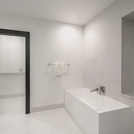Downtown 3br Penthouse With Private Terrace Hotel