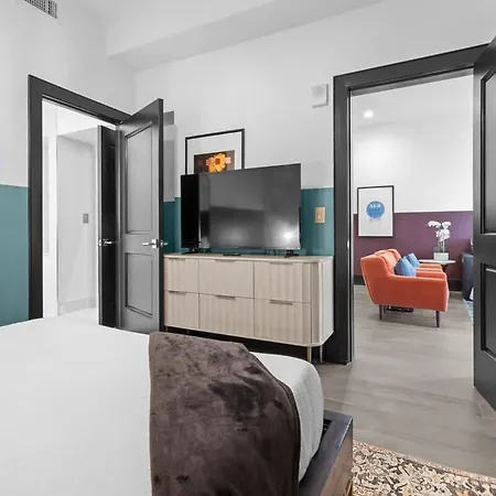 Hotel Downtown 3br Penthouse With Private Terrace *