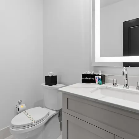 Downtown 3br Penthouse With Private Terrace Hotel