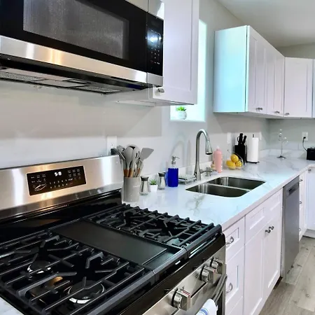 Modern 4br Easy Access To Attractions