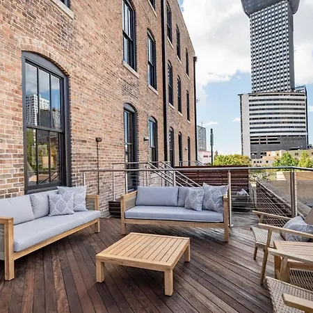 Luxury Rooftop Pool Walk-french Qtr *