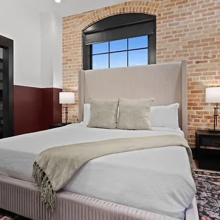 Hotel Close To Nola Hotspots Downtown New Orleans