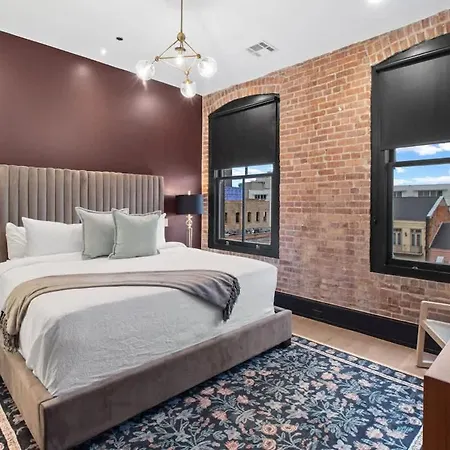 Hotel Huge 4bd 4ba 2 Living Downtown *