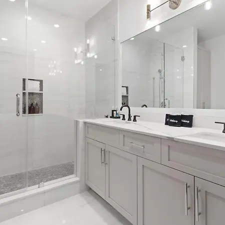 Hotel Luxe 2br 2ba Steps From Superdome