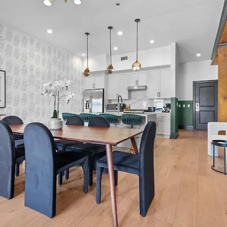 Rare Find 2br 2ba Steps From Superdome Hotel New Orleans