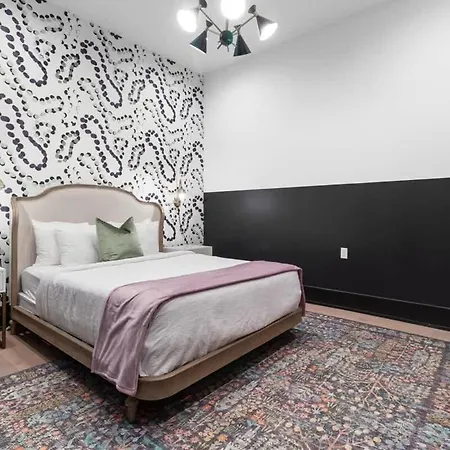 Huge 4bd 4ba With 2 Queen Sleeper Sofas