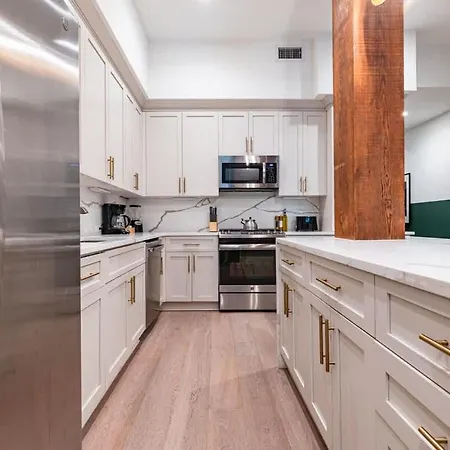 Luxe 2br 2ba Steps From Superdome *