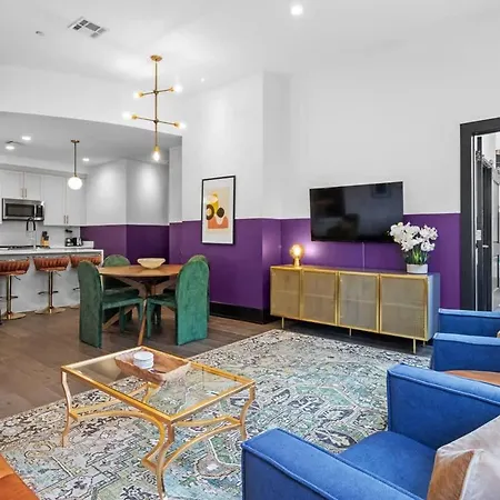 Rooftop Heated Pool Gym Gameroom Downtown *