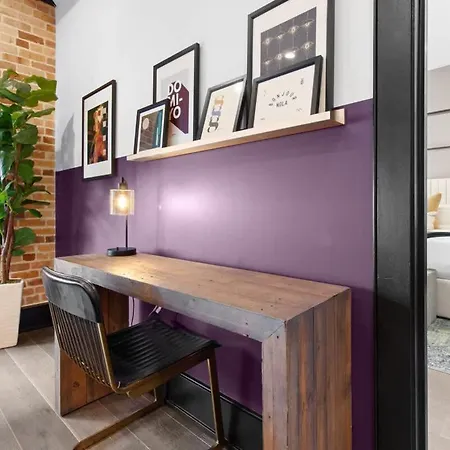 2br 2ba Downtown Rooftop Pool