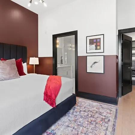 Downtown 2bd 2ba Pool Gym And Gameroom Hotel *