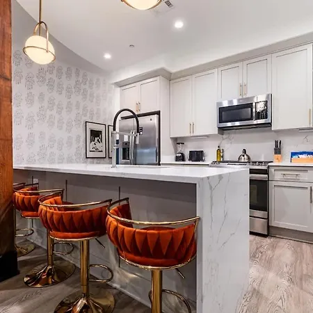 Downtown Nola Luxury Rooftop Pool Sleeps 6 Hotel New Orleans
