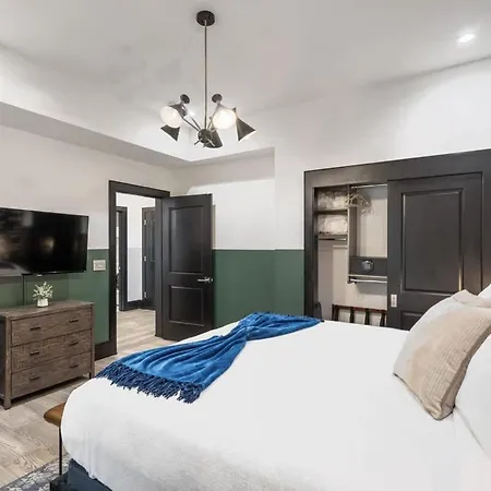 Hotel Downtown Penthouse W Private Terrace *