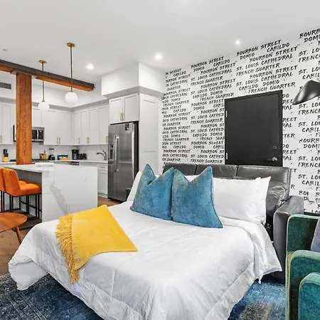 2 Living Rooftop Perfect For Groups * New Orleans