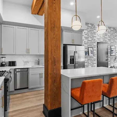 4bed 4ba Connecting Double The Space Hotel New Orleans