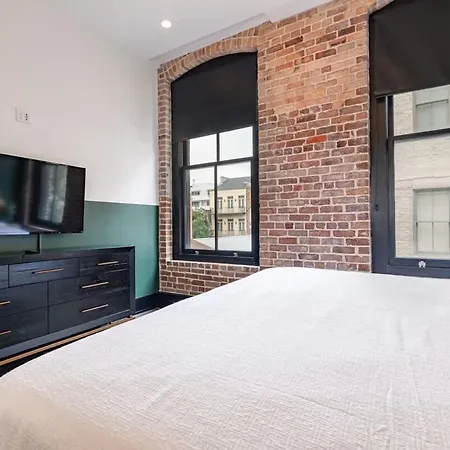 Spacious Downtown Sleeper Sofa Hotel