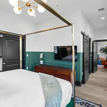 Hotel Modern Comfort Pool Gym & Game *