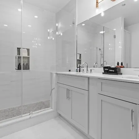 Downtown 2br Sleeps 6 Heated Pool New Orleans