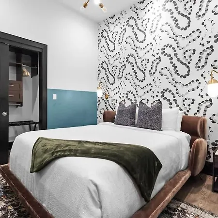 Hotel Prime Downtown Location Heated Pool Gym