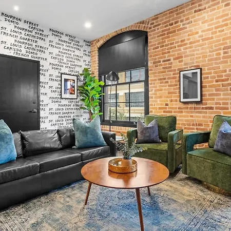 Lux 2br Near Dome And Fq Hotel *