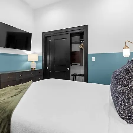 Hotel Prime Downtown Location Heated Pool Gym