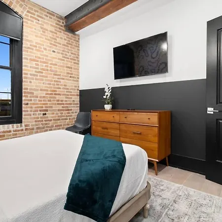 Hotel Close To Nola Hotspots Downtown New Orleans