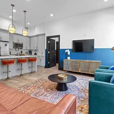 Lux 4bd 4ba Walk To Dome&french Quarter Hotel