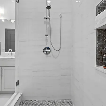 Hotel Downtown 4bd 4ba 2 Living And Kitchens New Orleans